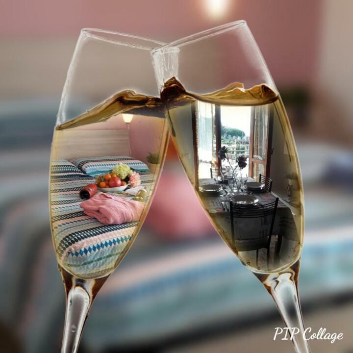 Apartment Aurora & Nicole Ideal Per Biker Con Terazza Vista Mare Parcheggio E Wi-Fi Gratuiti Пиетра Лигуре Екстериор снимка