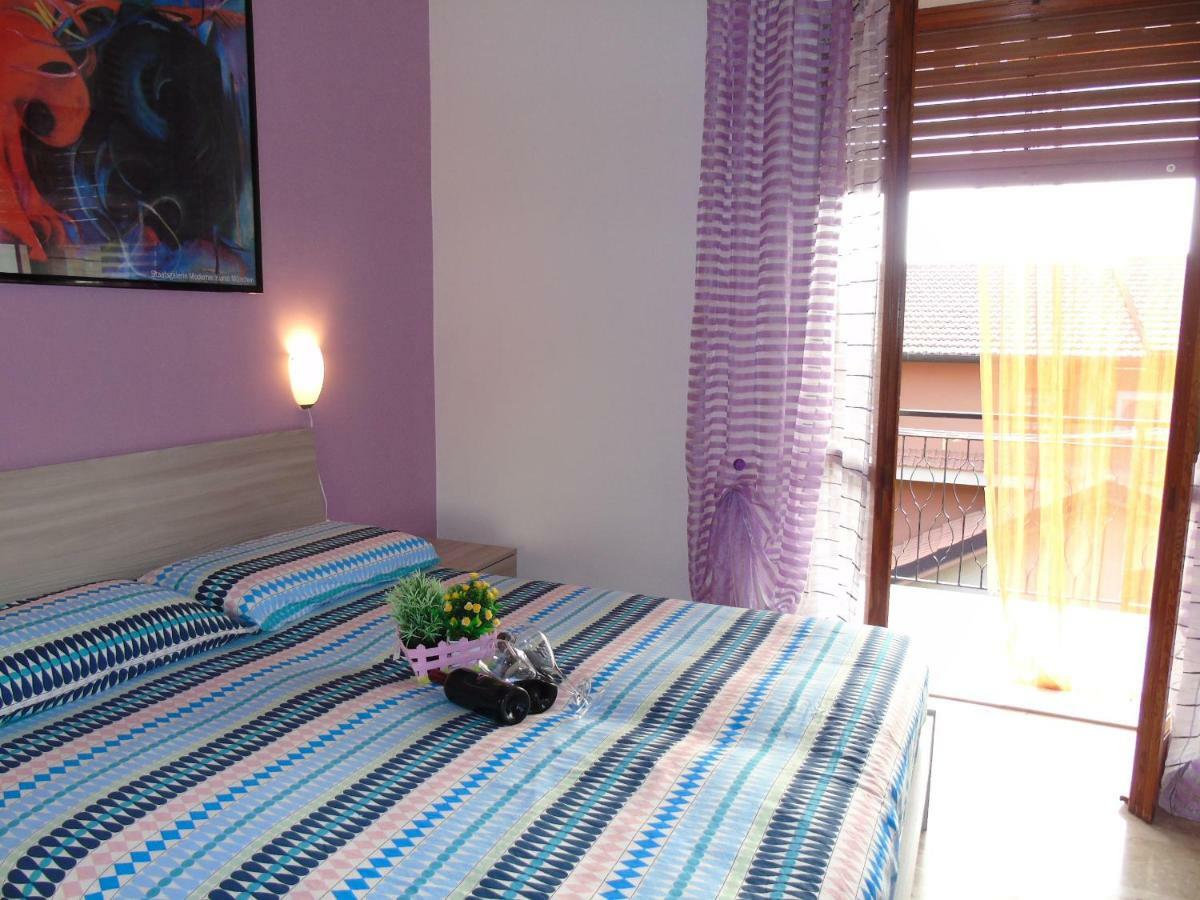Apartment Aurora & Nicole Ideal Per Biker Con Terazza Vista Mare Parcheggio E Wi-Fi Gratuiti Пиетра Лигуре Екстериор снимка